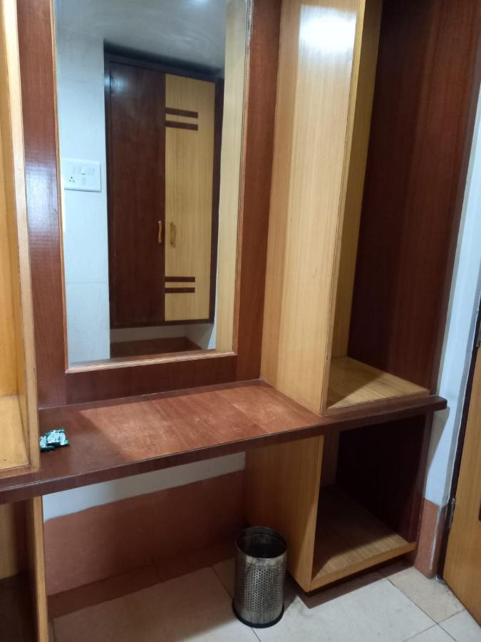 Sharan Hotel Shirdi Εξωτερικό φωτογραφία